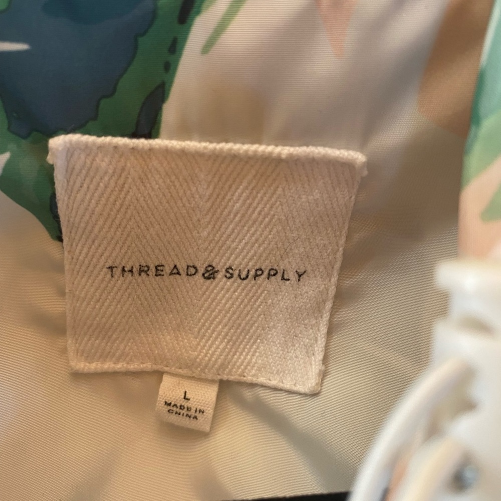 Wind breaker - Picture 6 of 6